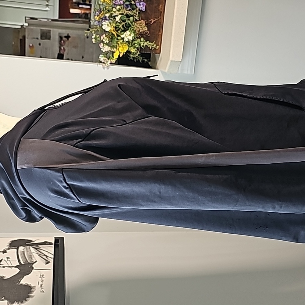 Long eligant legs, black/gray hoodie. Size medium. 2‎ pockets.. - Picture 4 of 9